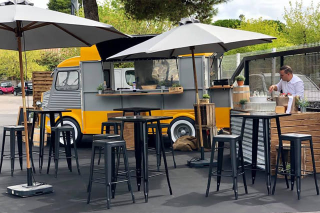 Truck Apol gris y amarilla